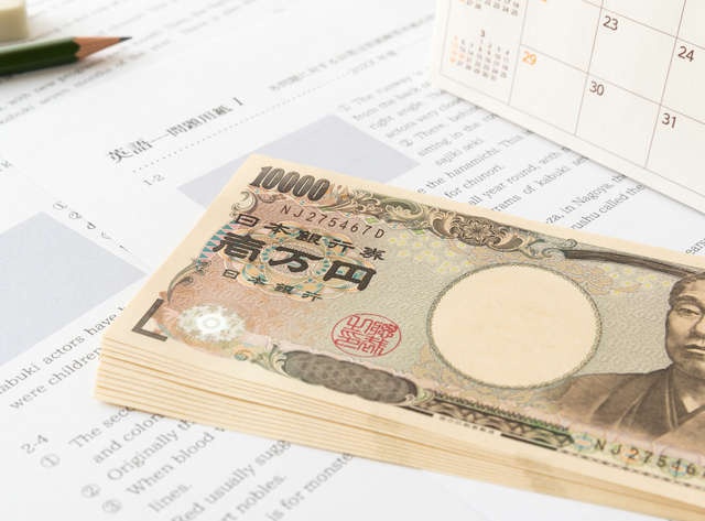 モラハラDV夫から逃げて貧困母子家庭に。息子の「大学受験」はとにかくお金がかかったけど...／chii（1）