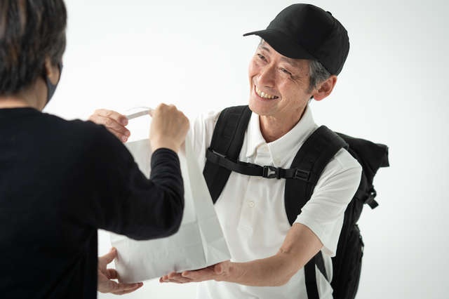 「俺、この仕事好きだわ」60歳手前の転職で「働く喜び」を感じる夫に...／キッチン夫婦（1）