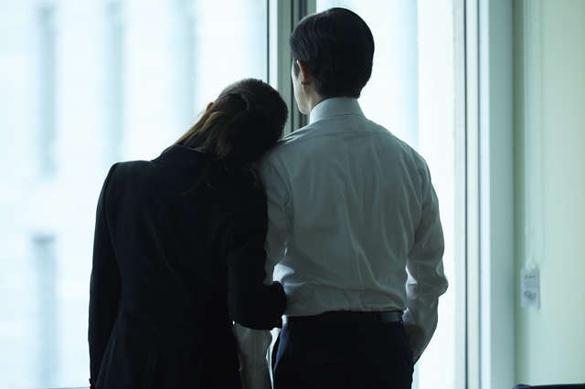 「私...好きになる人みんな既婚者やねん」30過ぎて初彼氏ができたとはしゃぐ友人の呆れた行動 ／かづ（1）