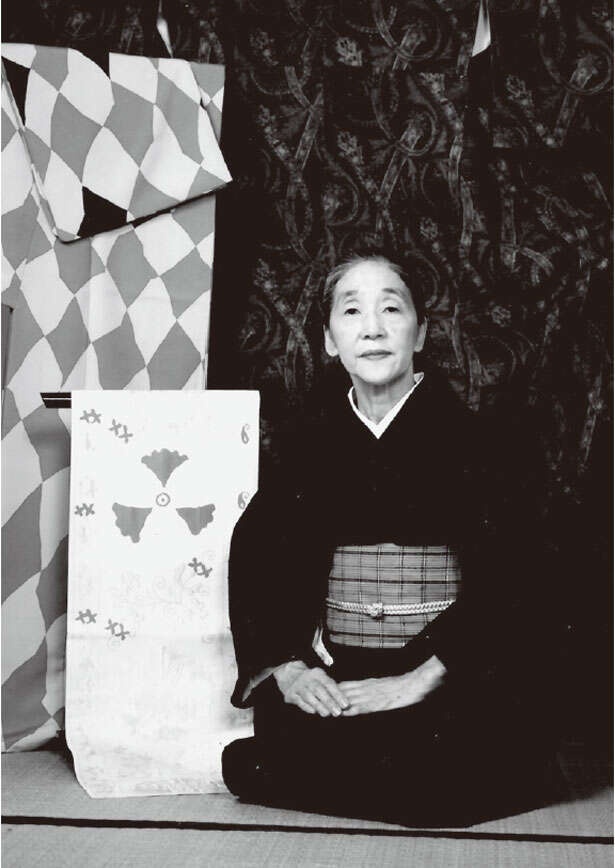 着付けはわずか十分。91歳の呉服店主がたどり着いた、道具に頼らない潔いきもの術（2）