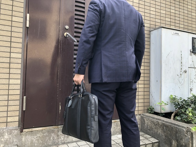 路駐や犬のフン放置の迷惑隣人一家。ある日「謎の男性2人」が現れ...一家が姿を消した理由＜後編＞（2）