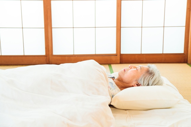 92歳の認知症の母を介護する「68歳の娘の本音」蹴られ罵られ...「もう心が折れそう」＜前編＞（2）