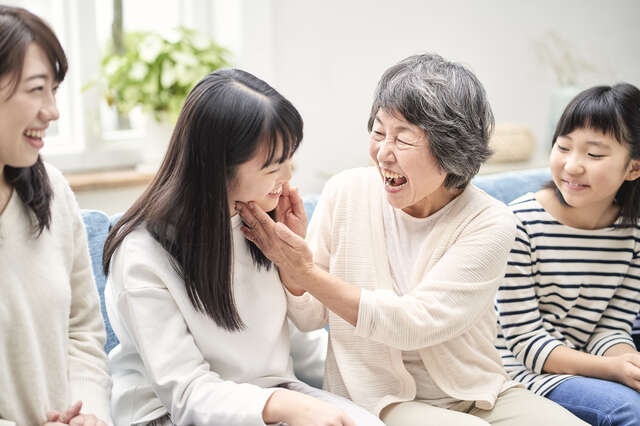 「息子に似てよかったわ」孫を褒める義母の口癖。えっ、私を下げてる？ 我慢できず反論すると＜前編＞（1）