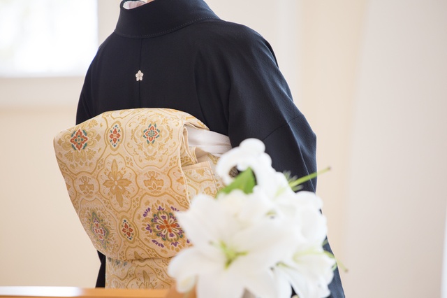 「結婚式、そっちの親族は着物は着ないでよ」えぇ!? 当日、夫側は着物で整列！まさかの理由は＜後編＞